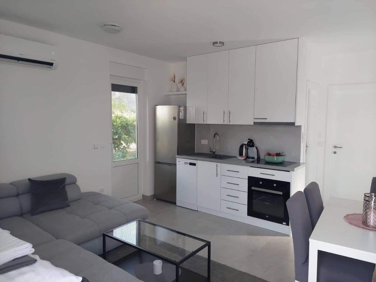 Ferienhaus Maestral - Kastel Kambelovac Kaštela Eksteriør billede