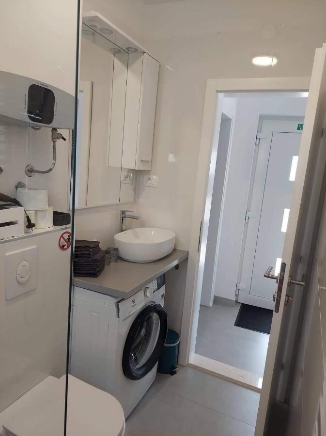 Ferienhaus Maestral - Kastel Kambelovac Kaštela Eksteriør billede