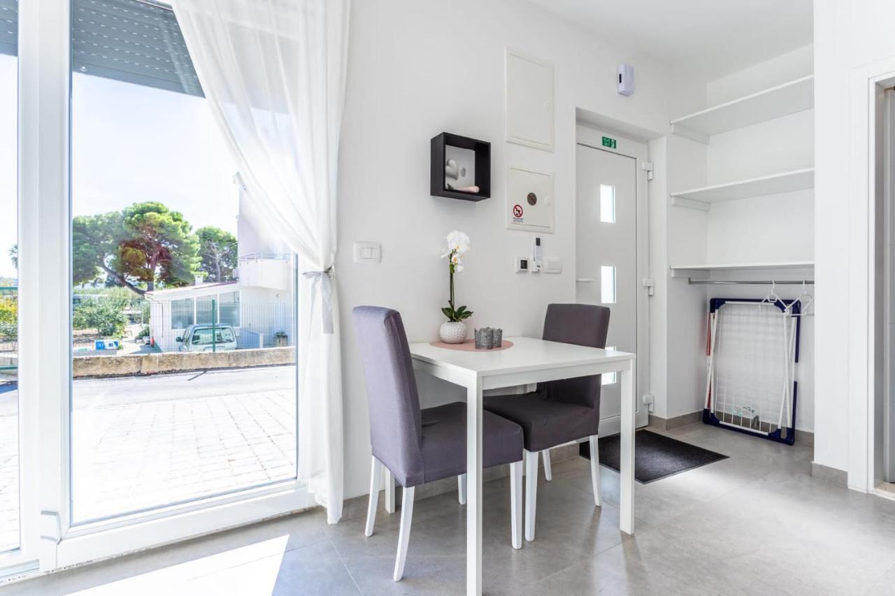 Ferienhaus Maestral - Kastel Kambelovac Kaštela Eksteriør billede