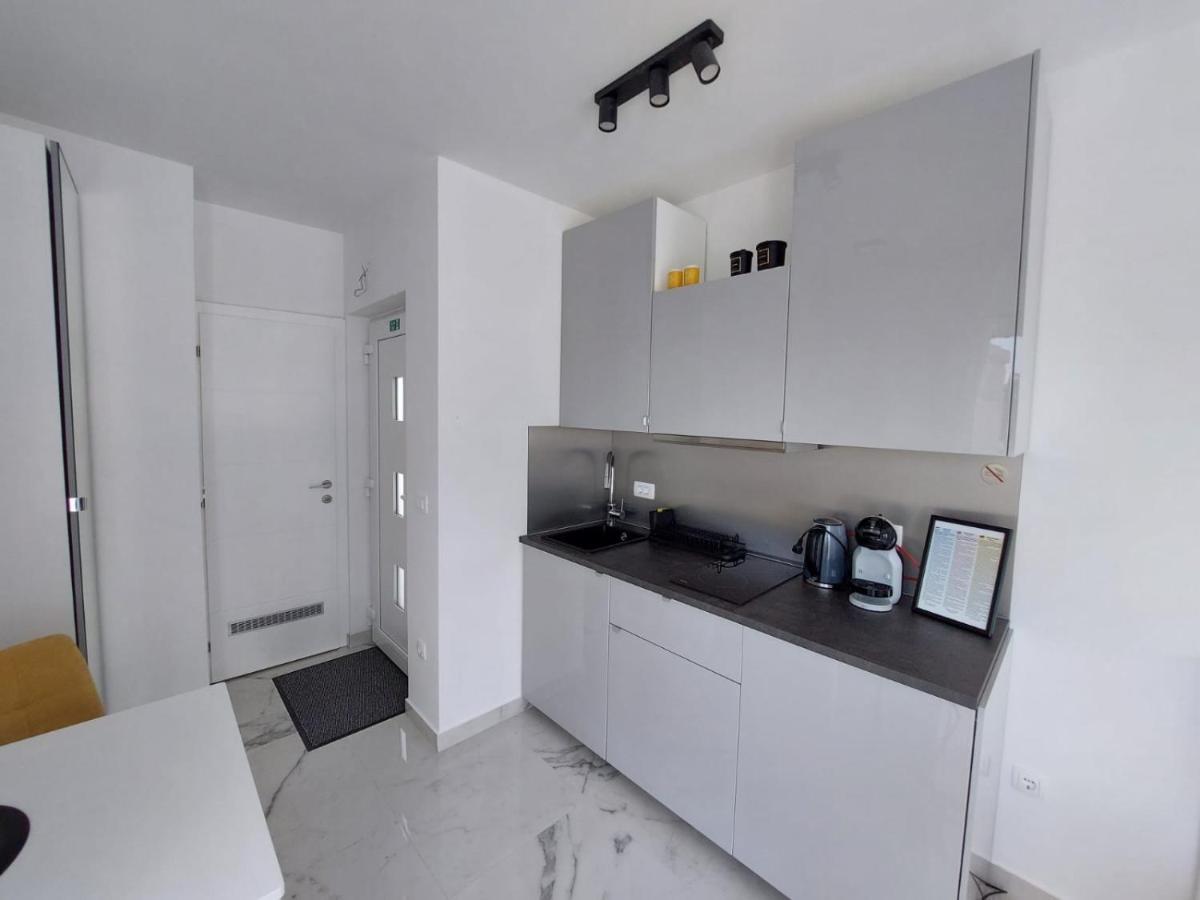 Ferienhaus Maestral - Kastel Kambelovac Kaštela Eksteriør billede