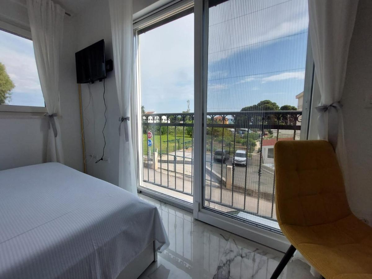 Ferienhaus Maestral - Kastel Kambelovac Kaštela Eksteriør billede