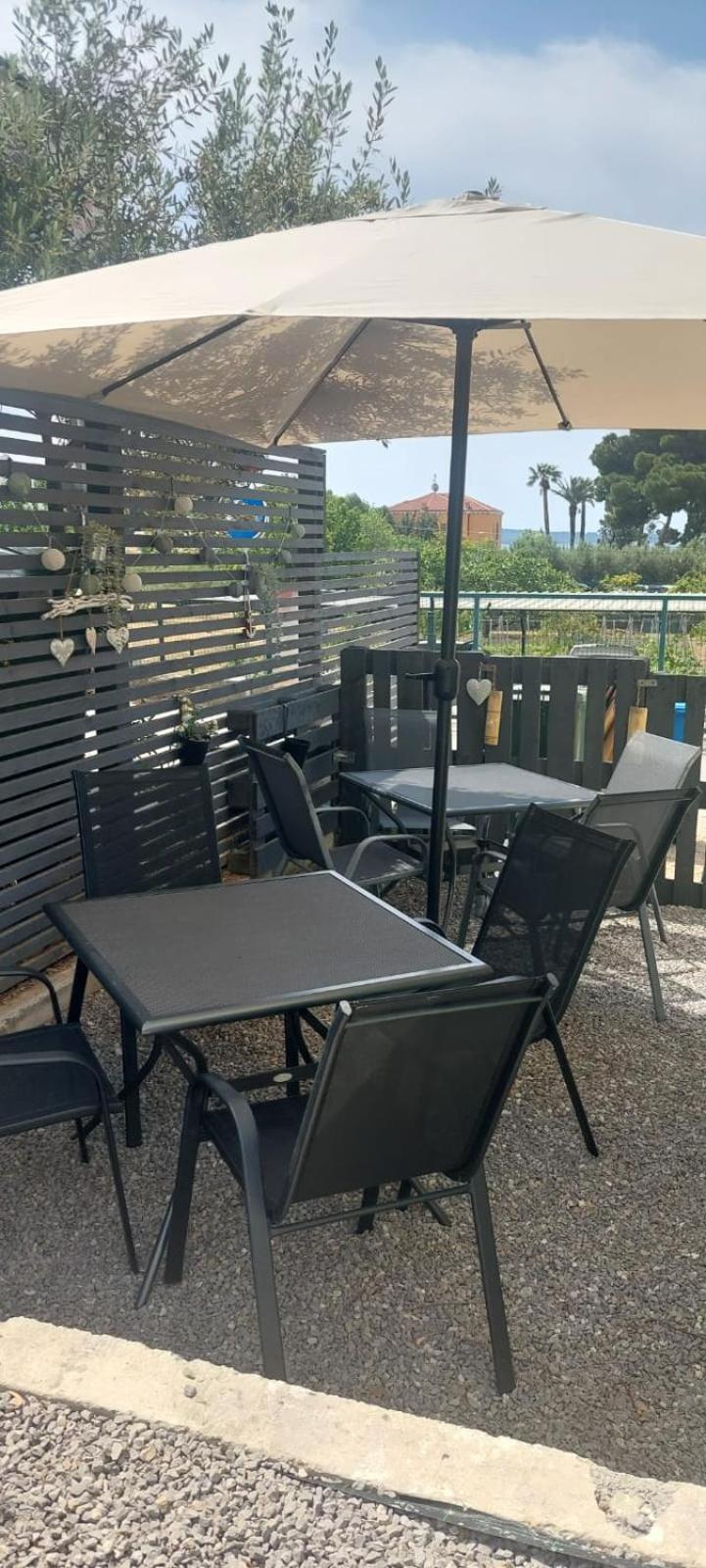Ferienhaus Maestral - Kastel Kambelovac Kaštela Eksteriør billede